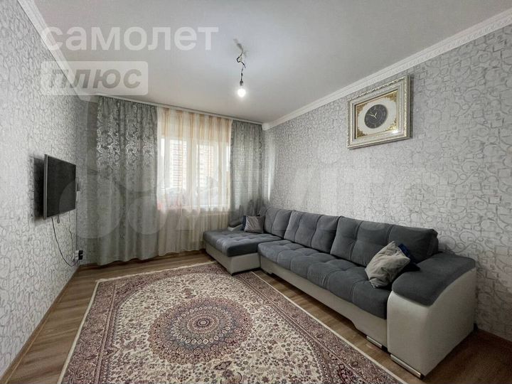 2-к. квартира, 50 м², 4/15 эт.