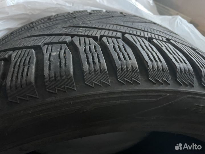 Nokian Tyres Hakkapeliitta R2 SUV 295/40 R21 111R