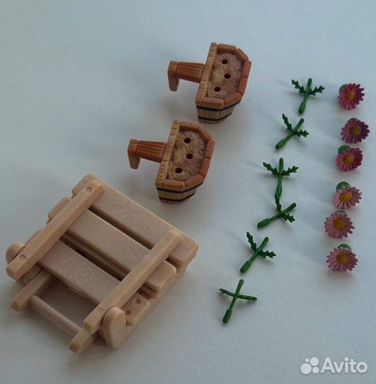 Sylvanian families садовый стул и кашпо с цветами