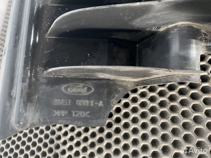 Дефлекторы радиатора Ford Focus 3