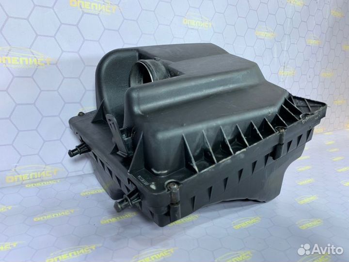 Корпус воздушного фильтра Opel Astra H Z16XER 2007