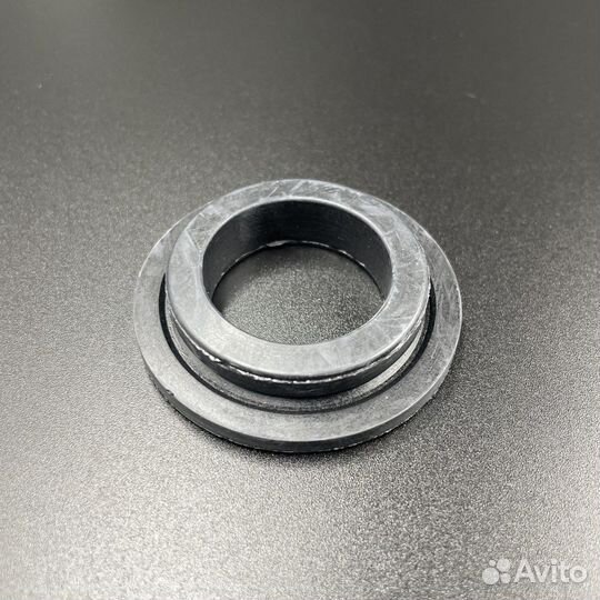 Демпферная втулка румпеля Yamaha 4-5 (SCM)