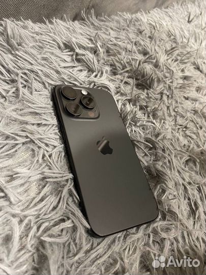 iPhone 15 Pro, 128 ГБ