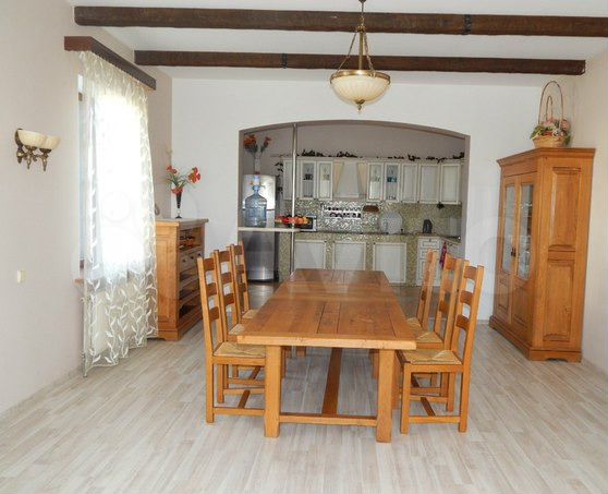 Коттедж 420 м² на участке 20 сот.