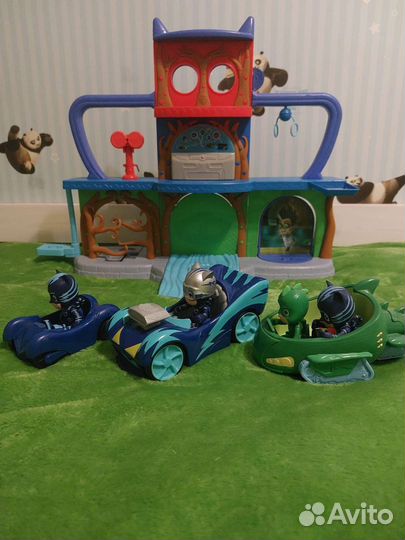 Герои в масках игрушки