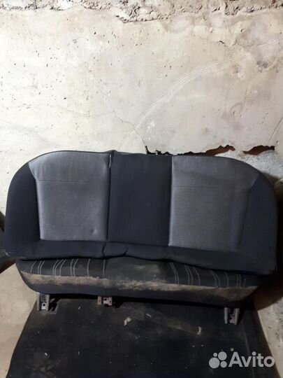 Сиденье заднее Opel Astra H 2004-2014