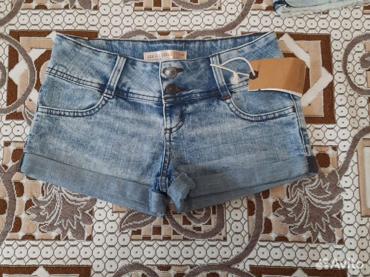 Джинсовые шорты новые