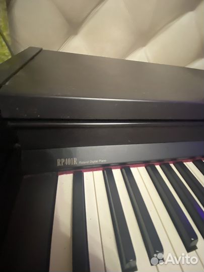 Roland rp401R цифровое пианино