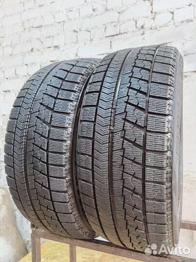 Bridgestone Blizzak VRX 215/50 R17 91Q