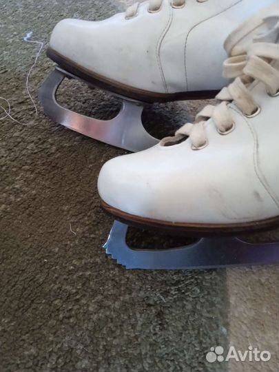 Коньки фигурные, женские, 23,5 см