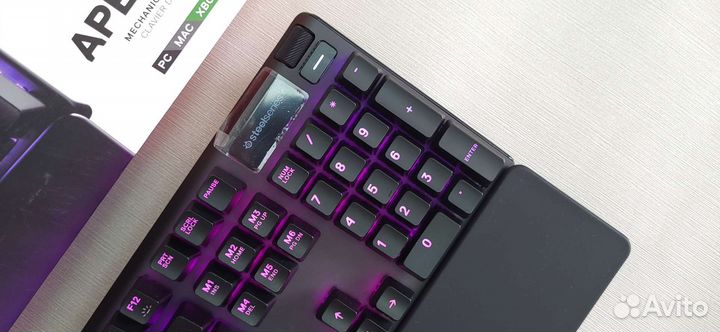 Клавиатура проводная SteelSeries Apex Pro (64626)