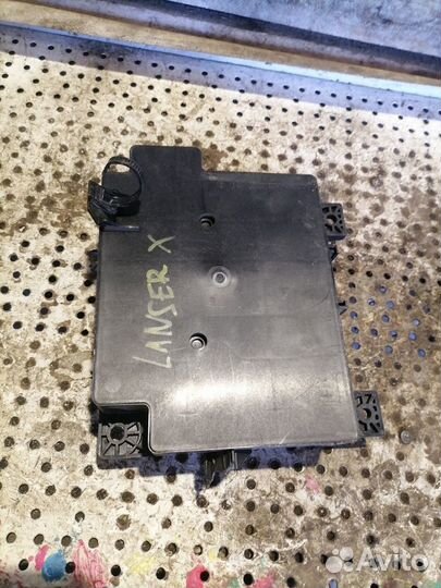 Блок предохранителей Mitsubishi Lancer 10