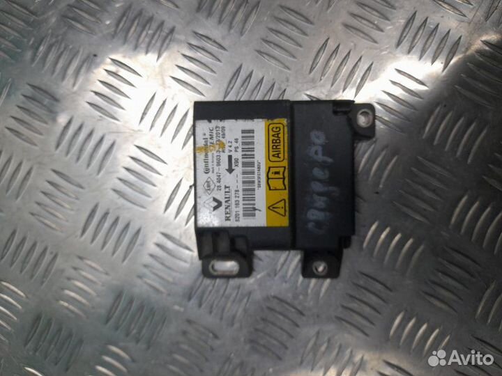 Блок управления Airbag SRS Renault Sandero хечбэк