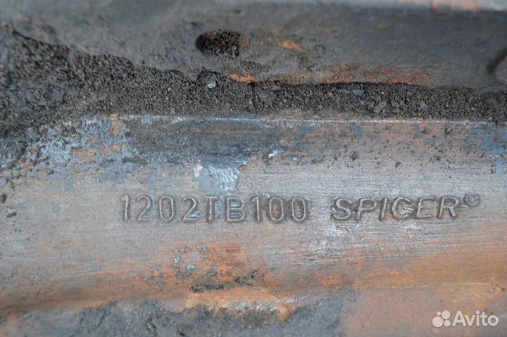 Балка переднего моста freightliner FLD 120