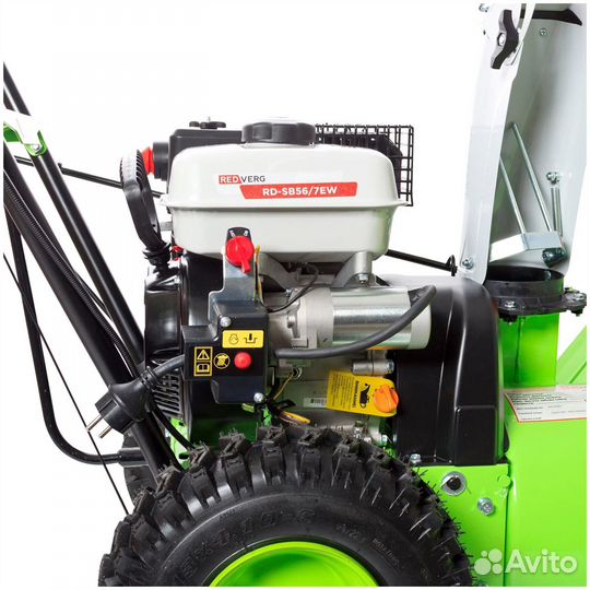 Снегоуборщик бензиновый самоходный