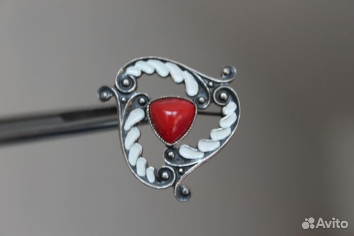 Винтажная брошь.