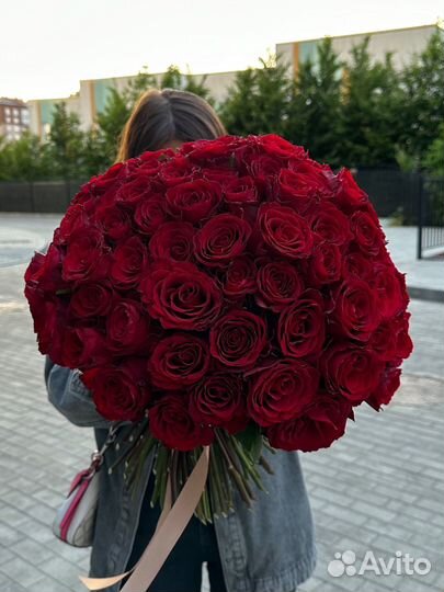 Букет из 105 роз 40см.Доставка