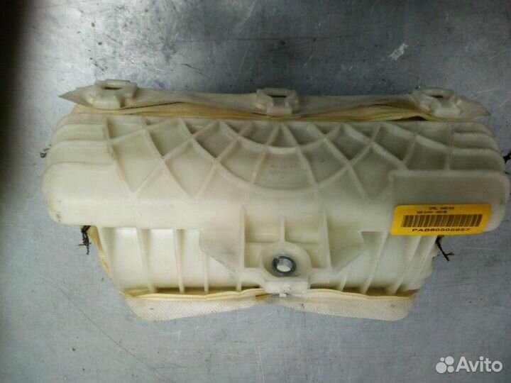 Подушка безопасности пассажира Opel Astra H