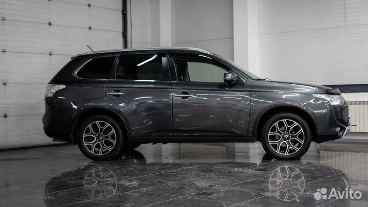 Mitsubishi Outlander 3.0 AT, 2014, 126 000 км