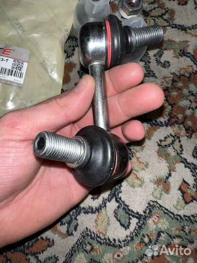 Стойка стабилизатора передняя левая Паджеро 4