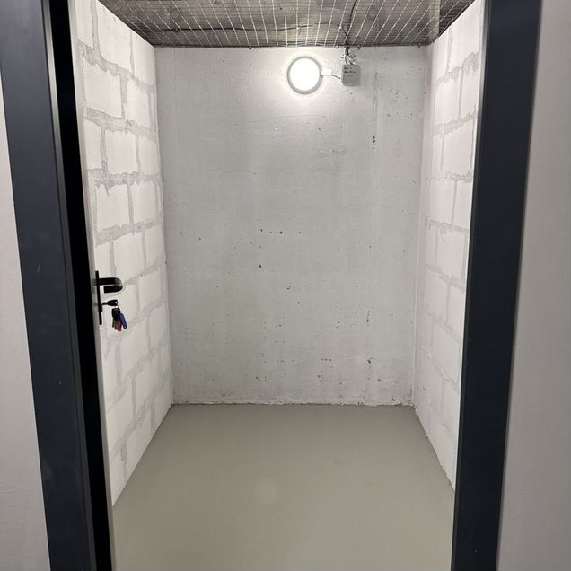 Комната 3,8 м² в 1-к., 1/20 эт.