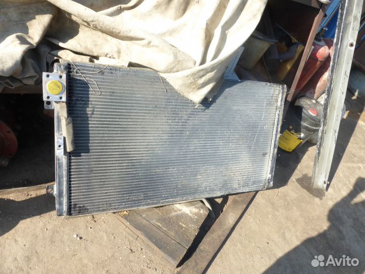 Радиатор CAT 330