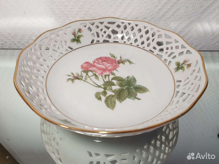 Сухарницы. Цветы. Прорезной фарфор. Германия