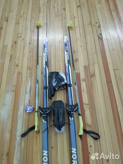 Беговые лыжи