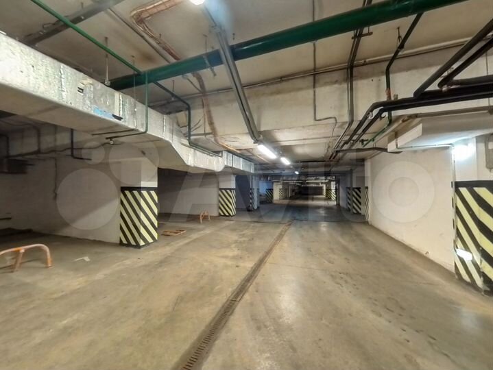 Машиноместо, 15 м²