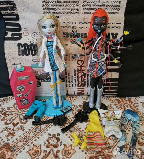 Монстер Хай, Эвер Афтер Хай, аутфиты, дневники