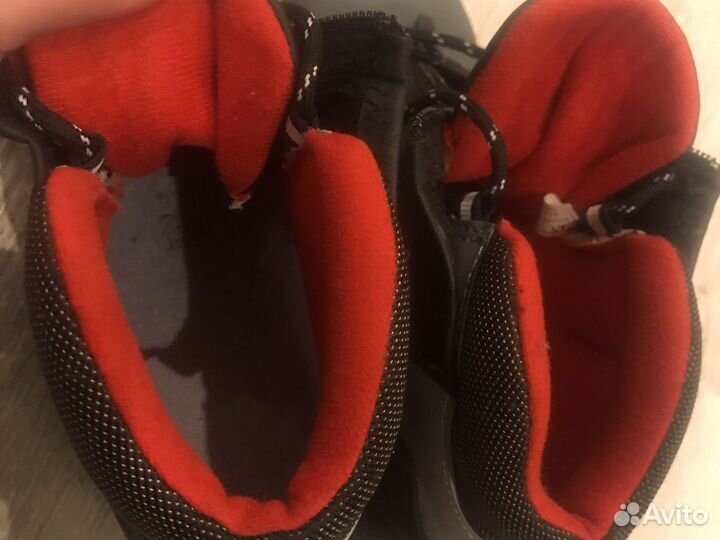 Лыжные ботинки