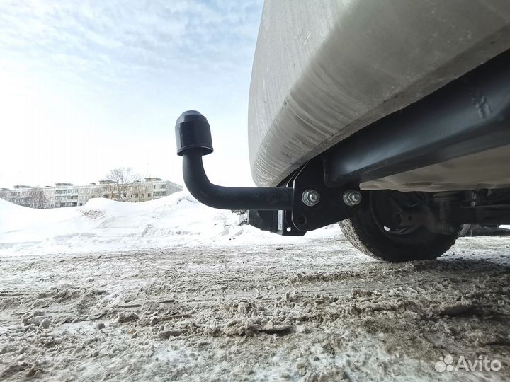 Фаркоп Toyota Spacio 2001-2007