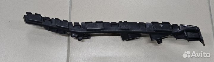 Кронштейн заднего бампера правый KIA Ceed ED Хэтч