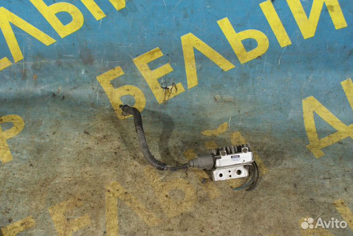 Блок управления вентилятором Mitsubishi Galant EA