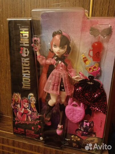 Куклы монстер хай Дракулаура третье поколение