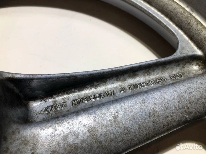 Передний колёсный диск Honda VT 250 F 1989г