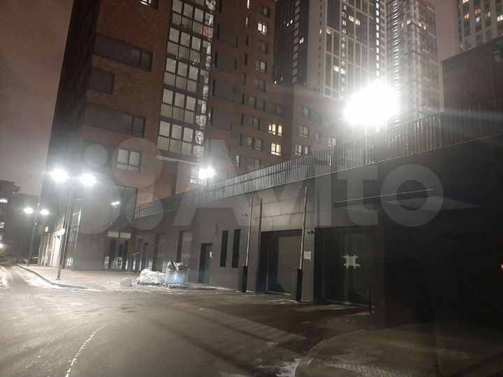 Машиноместо, 14 м²