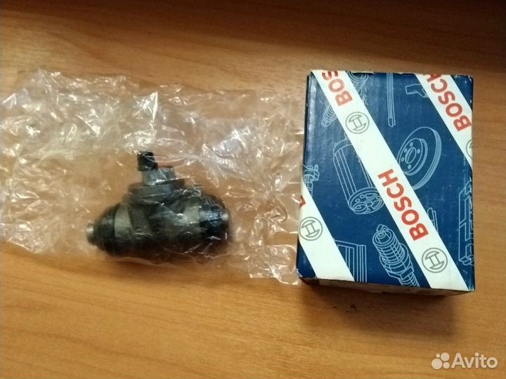 Тормозной цилиндр Renault Logan задний