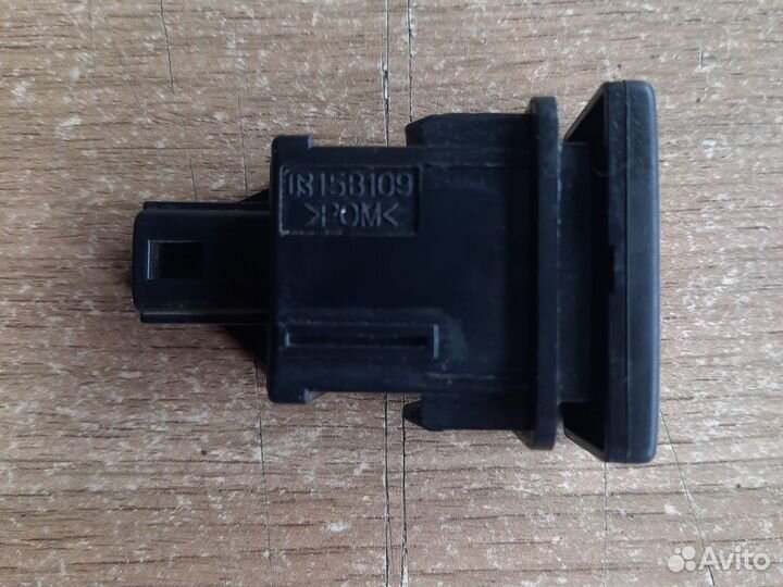 Кнопка парктроника Toyota Camry 15B109 ACV40