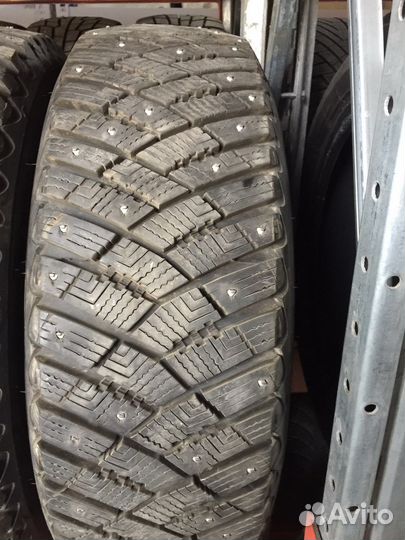 Goodyear Ultragrip Ice Arctic 195/65 R15 95T