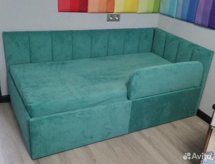 Детская кровать с ящиками