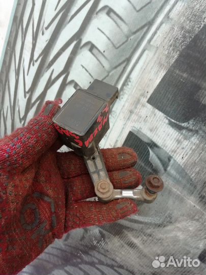 Датчик положения кузова задний Mazda 6 (GG) 2002-2