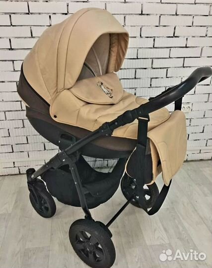 Коляска tutis zippy 3 в 1 очень красивая