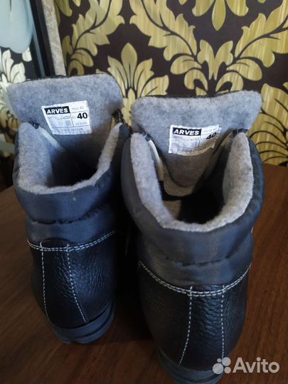 Лыжные ботинки 40 р