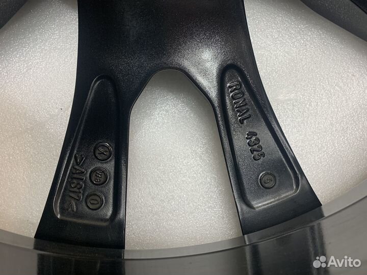 Оригинальный диск BMW X7 G07 R22