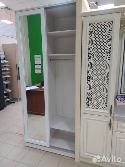 Шкаф для одежды