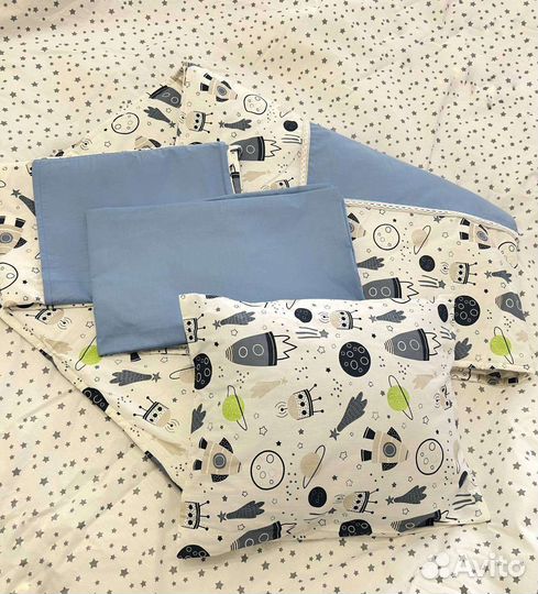 Набор в кроватку новорожденного