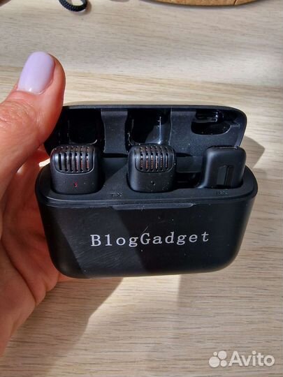 Двойной беспроводной петличный микрофон Bloggadget