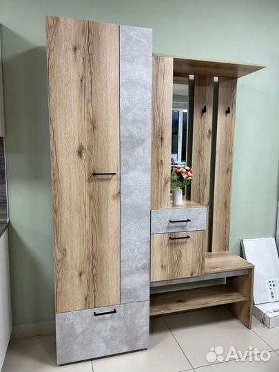 Прихожая Фаворит