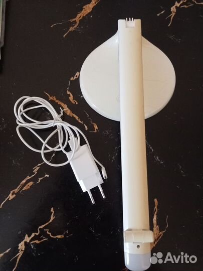 Светильник настольный